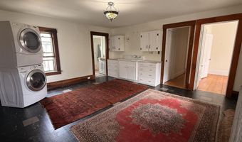 58 Oak St, Brattleboro, VT 05301