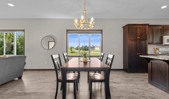 2726 11th Ave, Anoka, MN 55303