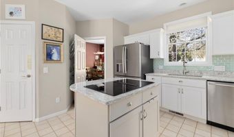 110 Osprey Dr, East Greenwich, RI 02818