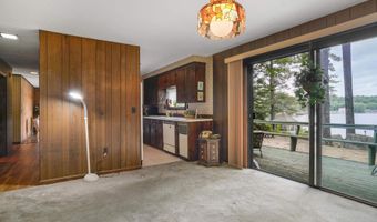 4 Clark Island Rd, Amherst, NH 03031
