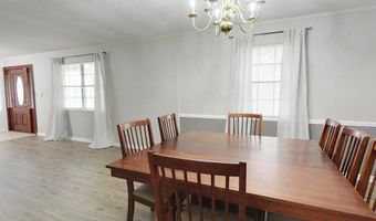 1402 Pineland Dr, Bainbridge, GA 39819