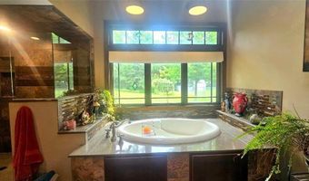 1912 S Oak Knoll Dr NE, Alexandria, MN 56308