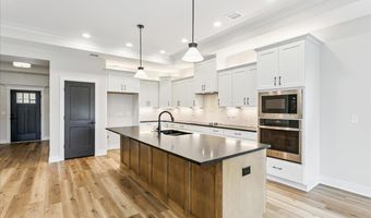 205 S Heritage Way, Andover, KS 67002