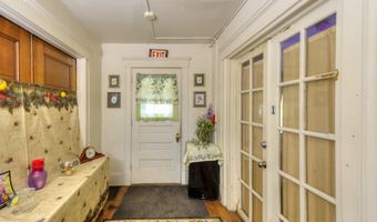 60 Fruit St, Worcester, MA 01609