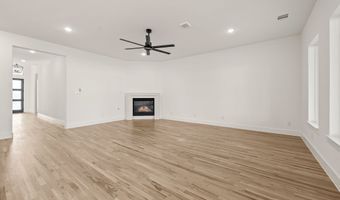 912 Highlands Ave, Aledo, TX 76008