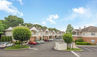 130 Francesca Way, Amityville, NY 11701