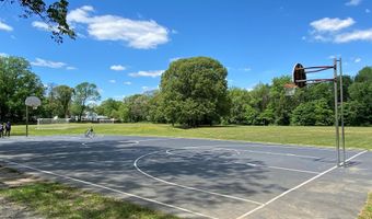 744 MATCH POINT Dr, Arnold, MD 21012