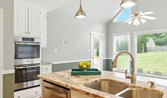 275 Singletree Trce, Alpharetta, GA 30004