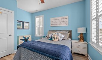 109 E Terminal Blvd, Atlantic Beach, NC 28512