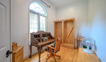 25 Aberdeen Dr, Batesville, AR 72501