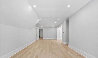 205 Shady Grove Ln, Alpharetta, GA 30009