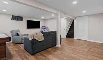 22 Shawnee Trl, Albrightsville, PA 18210