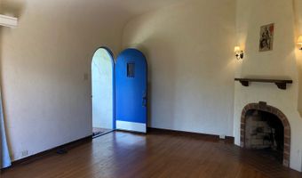 3916 Sierra Dr, Honolulu, HI 96816