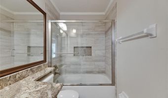 318 LOOKOUT Dr, Apollo Beach, FL 33572