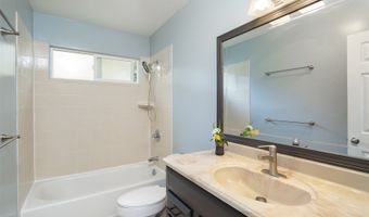 3533 Hinahina St, Honolulu, HI 96816