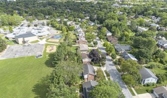 2222 Delaware Dr, Ann Arbor, MI 48103