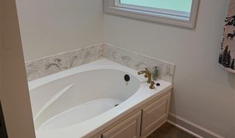 1860 Walkers Chapel Rd, Adolphus, KY 42120