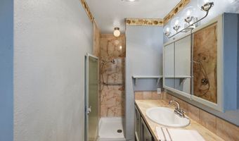 835 12TH St, Bandon, OR 97411