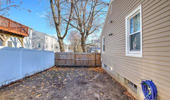 72 Vermont St, Cranston, RI 02920