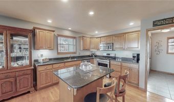 806 24th Ave NW, Austin, MN 55912