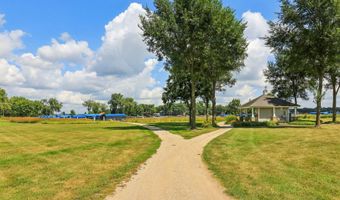 40418 N South Newport Dr, Antioch, IL 60002