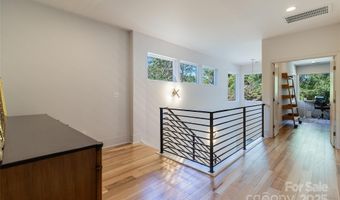 3110 Creighton Dr, Charlotte, NC 28205