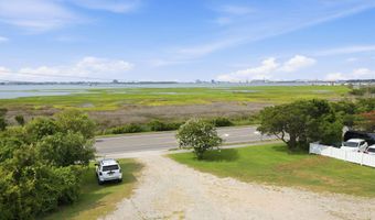 1116 E Fort Macon Rd, Atlantic Beach, NC 28512