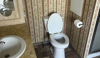 355 W WASHINGTON St, Athena, OR 97813