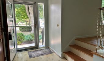 150 Jeffrey Dr, Amherst, NY 14228