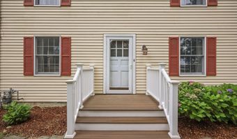 13 Swartzel Dr, Middletown, NJ 07748
