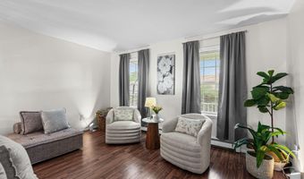 117 E Windswept Dr, Amsterdam, NY 12010