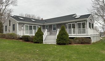 8 Woodland Rd, Sagamore, MA 02561