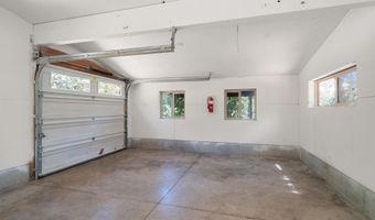 4712 Old Highway 99 S, Ashland, OR 97520