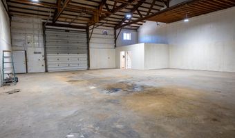 5968 Swede Island Ln, Bonners Ferry, ID 83805