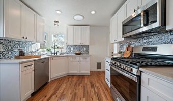 9200 Grandview Ave, Arvada, CO 80002