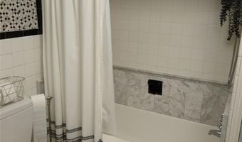 242 Birch Ln, Arden, NC 28704