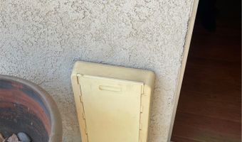 13405 Applewood Rd, Apple Valley, CA 92308