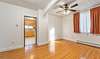 31 E 32ND St, Bayonne, NJ 07002