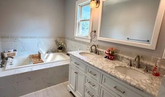 33 Livingston Ave, Avenel, NJ 07001
