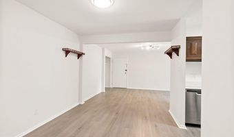 3378 WOODBURN Rd 11, Annandale, VA 22003