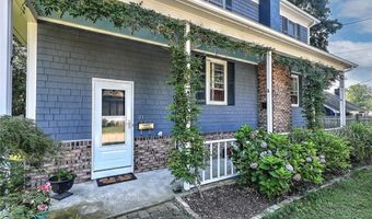 21 Carpenter Ave, Barrington, RI 02806