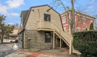 31 Bridge St B, Newport, RI 02840