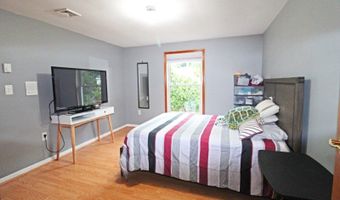 11 Linwood Ave, Andover, NJ 07801