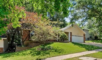 126 Asilomar Ct, Ballwin, MO 63021