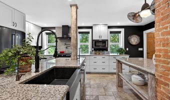290 Leighton Rd, Augusta, ME 04330