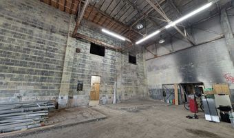 1017 W 19th St, Anderson, IN 46016