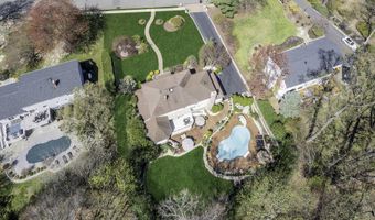 14 Bunker Hill Dr, Middletown, NJ 07748