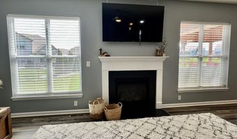4205 Hunt Club Pkwy, Bargersville, IN 46106