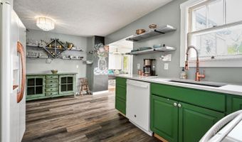 317 WOODLAWN Dr, Aurora, IN 47001