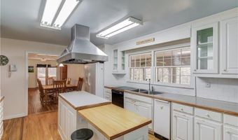 692 W Union Grv, Auburn, GA 30011